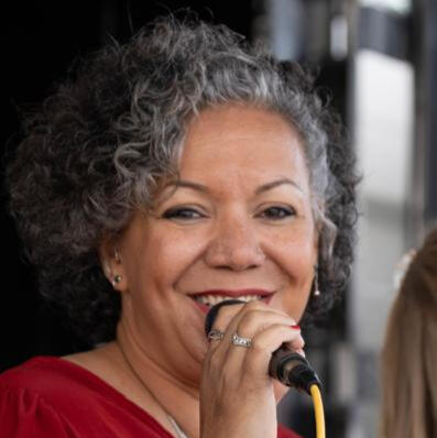 Natasha Stoorvogel Zangeres van band De Soprano's